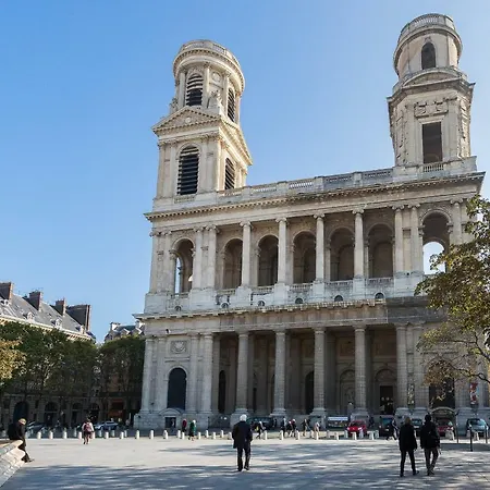 Appartamento Place Saint-sulpice *